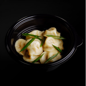 Пельмени с бульоном